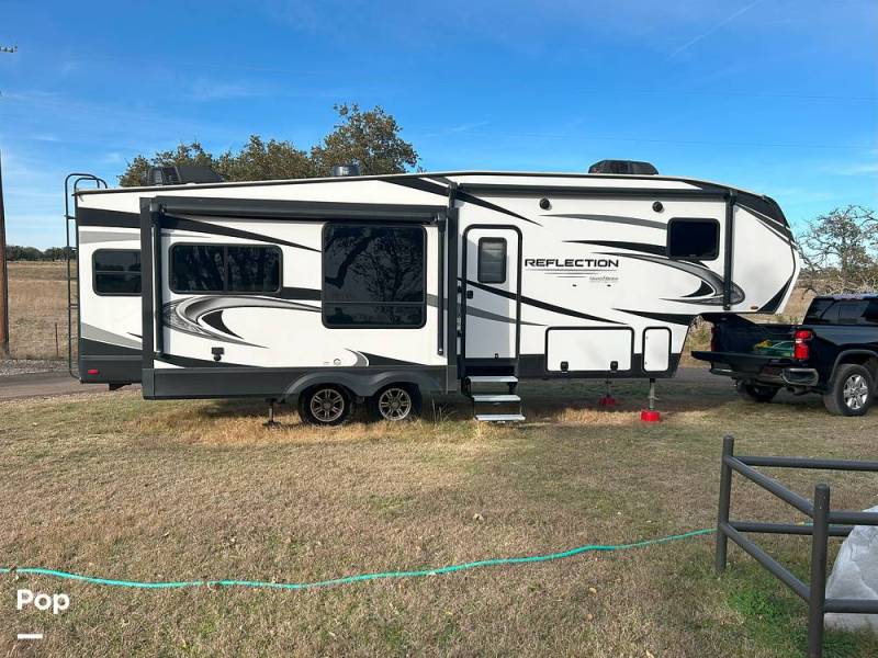 2021 Forest River Reflection 303RLS, $ 32,000