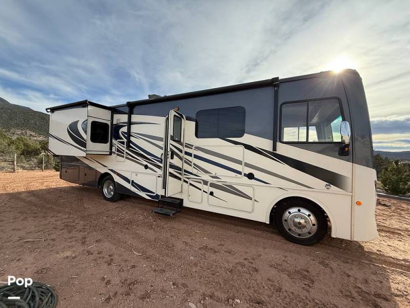 2020 Fleetwood Fortis 33HB, $ 79,900