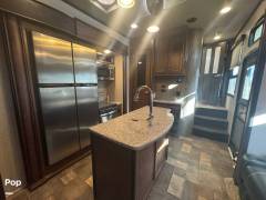 2017 Keystone Fuzion Chrome 422, $ 55,900