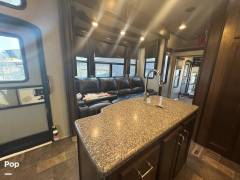 2017 Keystone Fuzion Chrome 422, $ 55,900
