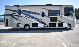 2022 Thor Industries Freedom Traveler 30A, $ 89,900