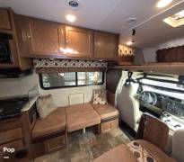 2017 Coachmen Leprechaun 260RS, $ 46,500