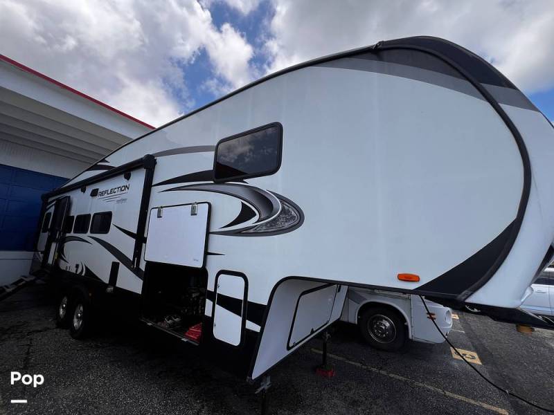 2021 Grand Design Reflection 310RLS, $ 39,999