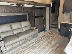 2021 Grand Design Reflection 310RLS, $ 39,999