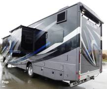 2023 Thor Motor Coach Outlaw 38KB, $ 190,000