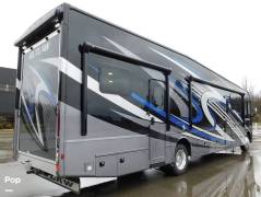 2023 Thor Motor Coach Outlaw 38KB, $ 190,000