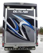 2023 Thor Motor Coach Outlaw 38KB, $ 190,000