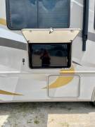 2014 Thor Motor Coach A.C.E. 29.2, $ 25,000