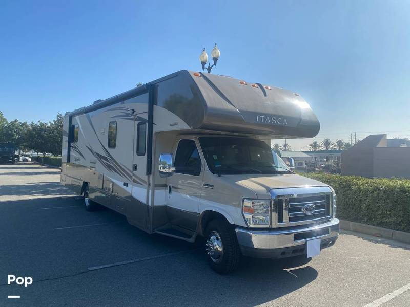 2015 Itasca Spirit Silver 31KP, $ 68,888
