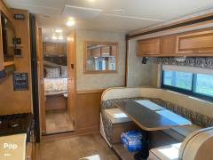 2015 Itasca Spirit Silver 31KP, $ 68,888