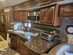2014 Fleetwood Discovery 40E, $ 114,990