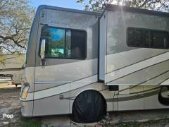 2014 Fleetwood Discovery 40E, $ 114,990