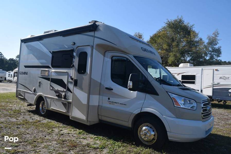 2017 Thor Motor Coach Gemini 23TB, $ 65,600