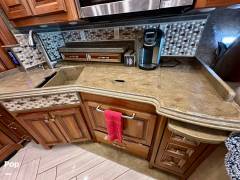 2015 Tiffin Allegro Bus 40SP, $ 189,000