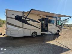 2015 Winnebago Vista 30T, $ 66,000