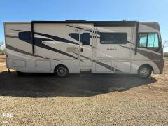 2015 Winnebago Vista 30T, $ 66,000