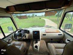 2015 Winnebago Vista 30T, $ 66,000