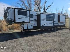 2021 Keystone Montana 383TH, $ 45,900