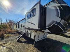 2021 Keystone Montana 383TH, $ 45,900