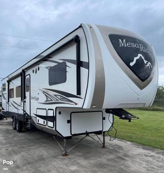 2019 Highland Ridge Mesa Ridge 374BHS, $ 27,000