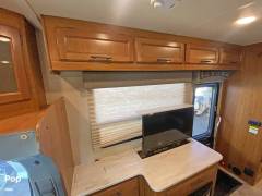 2017 Jayco Melbourne 24M, $ 55,500