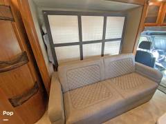2017 Jayco Melbourne 24M, $ 55,500