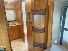 2017 Jayco Melbourne 24M, $ 55,500