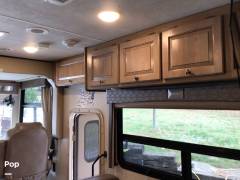 2019 Thor Motor Coach Windsport 29M, $ 74,500