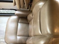 2019 Thor Motor Coach Windsport 29M, $ 74,500