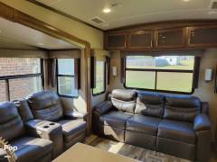 2018 Cedar Creek Silverback 35IK, $ 34,400