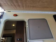 2018 Cedar Creek Silverback 35IK, $ 34,400
