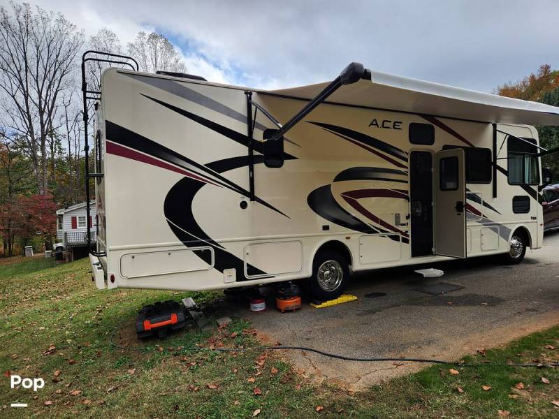 2023 Thor Motor Coach A.C.E. 32B, $ 134,000