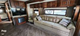 2019 Fleetwood Pace Arrow LXE 38F, $ 133,000