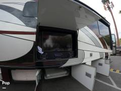 2019 Fleetwood Pace Arrow LXE 38F, $ 133,000