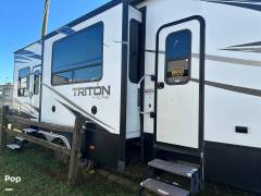 2018 Voltage Triton 3551, $ 35,000