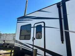 2018 Voltage Triton 3551, $ 35,000