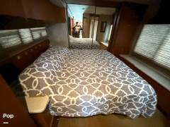 2008 Winnebago Destination 39W, $ 59,000