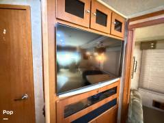 2008 Winnebago Destination 39W, $ 59,000