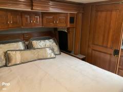 2017 Fleetwood Discovery 38K, $ 148,000