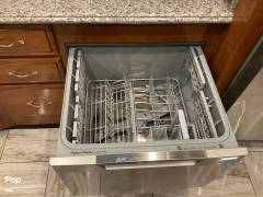 2017 Fleetwood Discovery 38K, $ 148,000