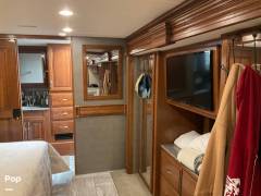 2017 Fleetwood Discovery 38K, $ 148,000