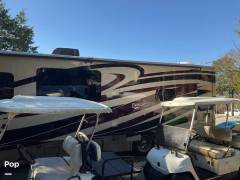 2017 Fleetwood Discovery 38K, $ 148,000