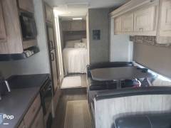 2017 Forest River Sunseeker LE 2850S, $ 59,900