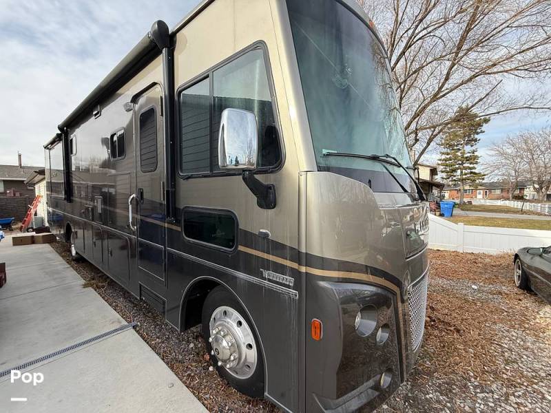 2022 Winnebago Adventurer 35F, $ 166,000