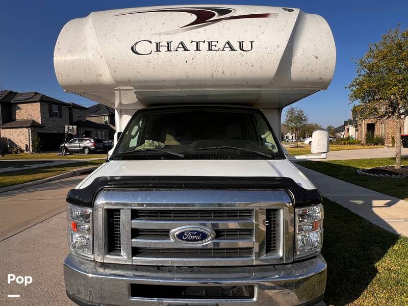 2016 Thor Motor Coach Chateau 31E, $ 39,900