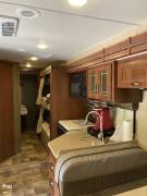 2016 Thor Motor Coach Chateau 31E, $ 39,900