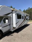 2016 Thor Motor Coach Chateau 31E, $ 39,900