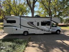 2015 Thor Motor Coach Chateau 31W, $ 47,000