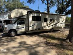 2015 Thor Motor Coach Chateau 31W, $ 47,000