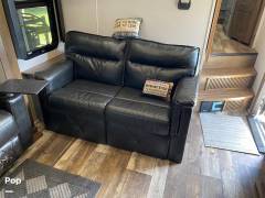 2021 Keystone Fuzion 379, $ 70,000